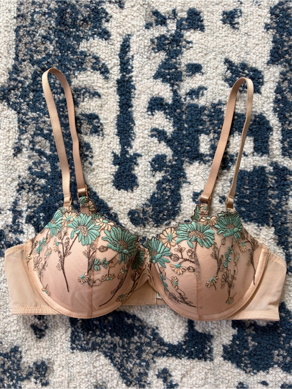 Aerie Nude Floral Embroidered Bra 36B